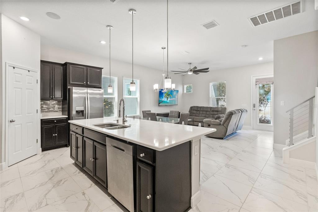 14610 SETON CREEK BOULEVARD, WINTER GARDEN, FL — photo 4 of 28