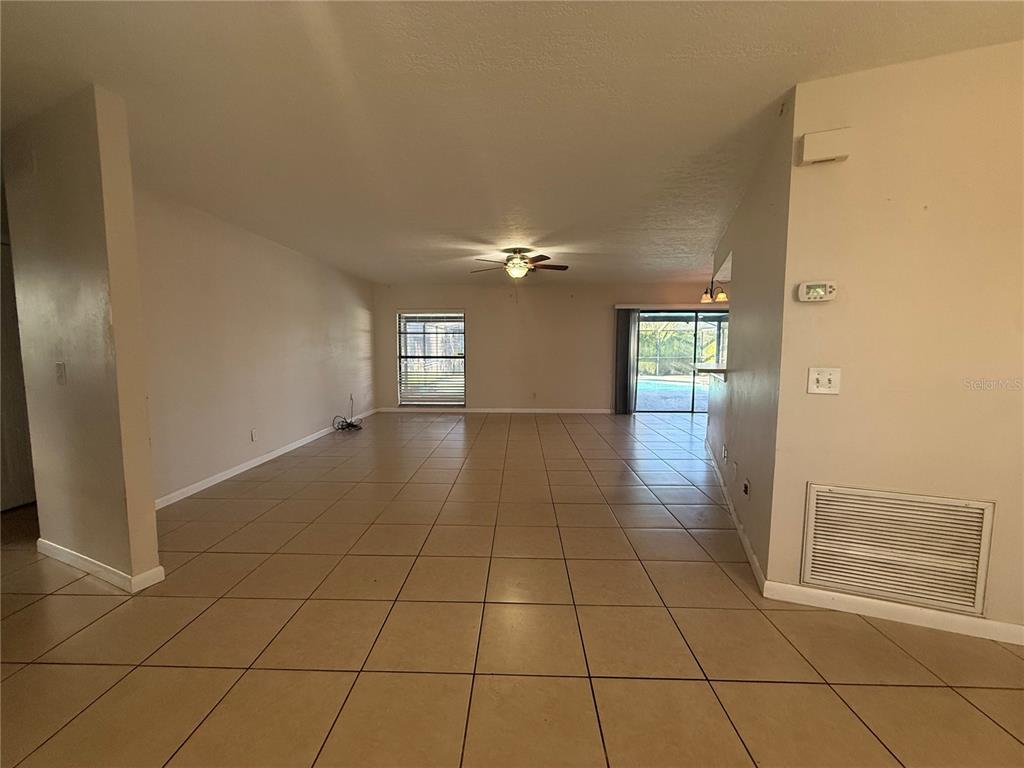 13311 HOLLOWBEND LANE, RIVERVIEW, FL — photo 3 of 19