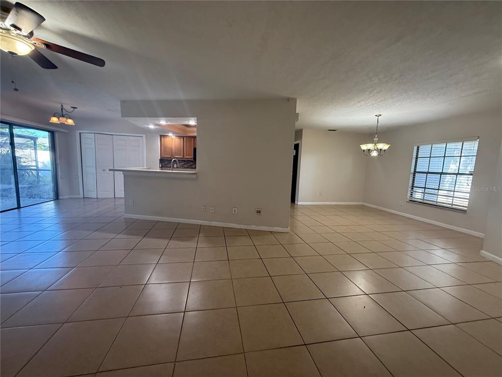 13311 HOLLOWBEND LANE, RIVERVIEW, FL — photo 4 of 19