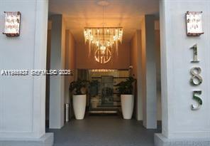 185 SE 14th Ter # 1605, Miami FL 33131