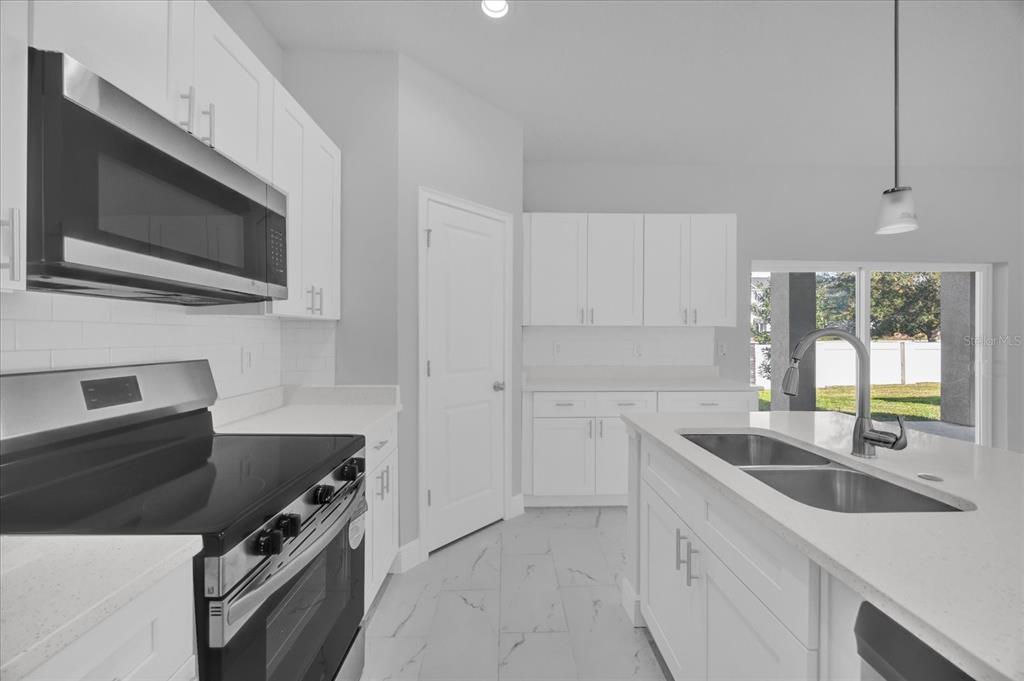 1252 ASH TREE COVE, CASSELBERRY, FL — photo 4 of 30