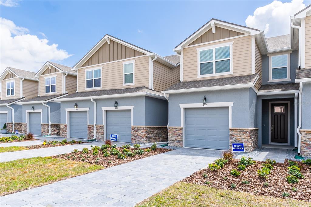 987 SPRING PALMS LOOP, ORLANDO, FL — photo 2 of 23