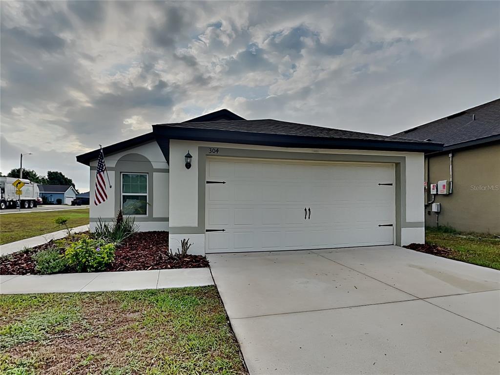 304 KENSINGTON VIEW DRIVE