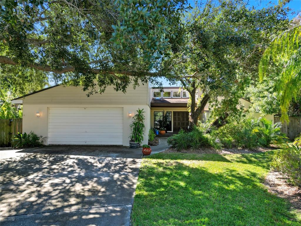795 DEL ORO DRIVE