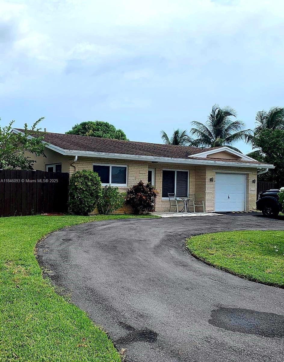 3190 NW 66th Dr, Fort Lauderdale FL 33309