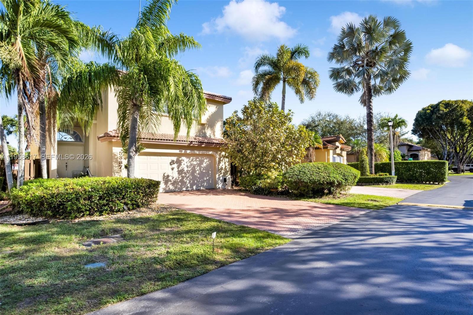 5337 NW 113th Pl, Doral FL 33178