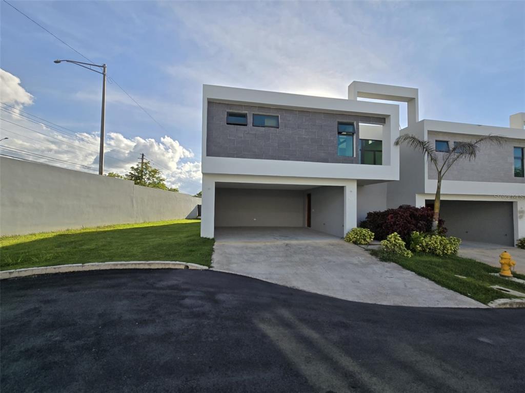 PR 177 AVE LOMAS VERDES THE VILLAS AT RIO / BO JUAN SANCHEZ UNIT 79