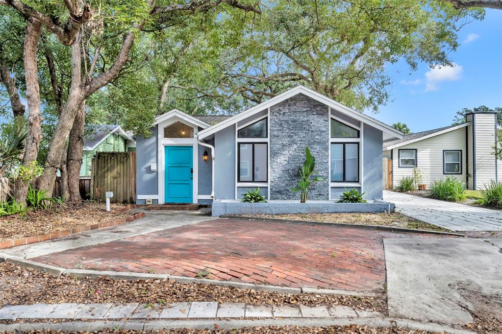 817 ALTALOMA AVENUE