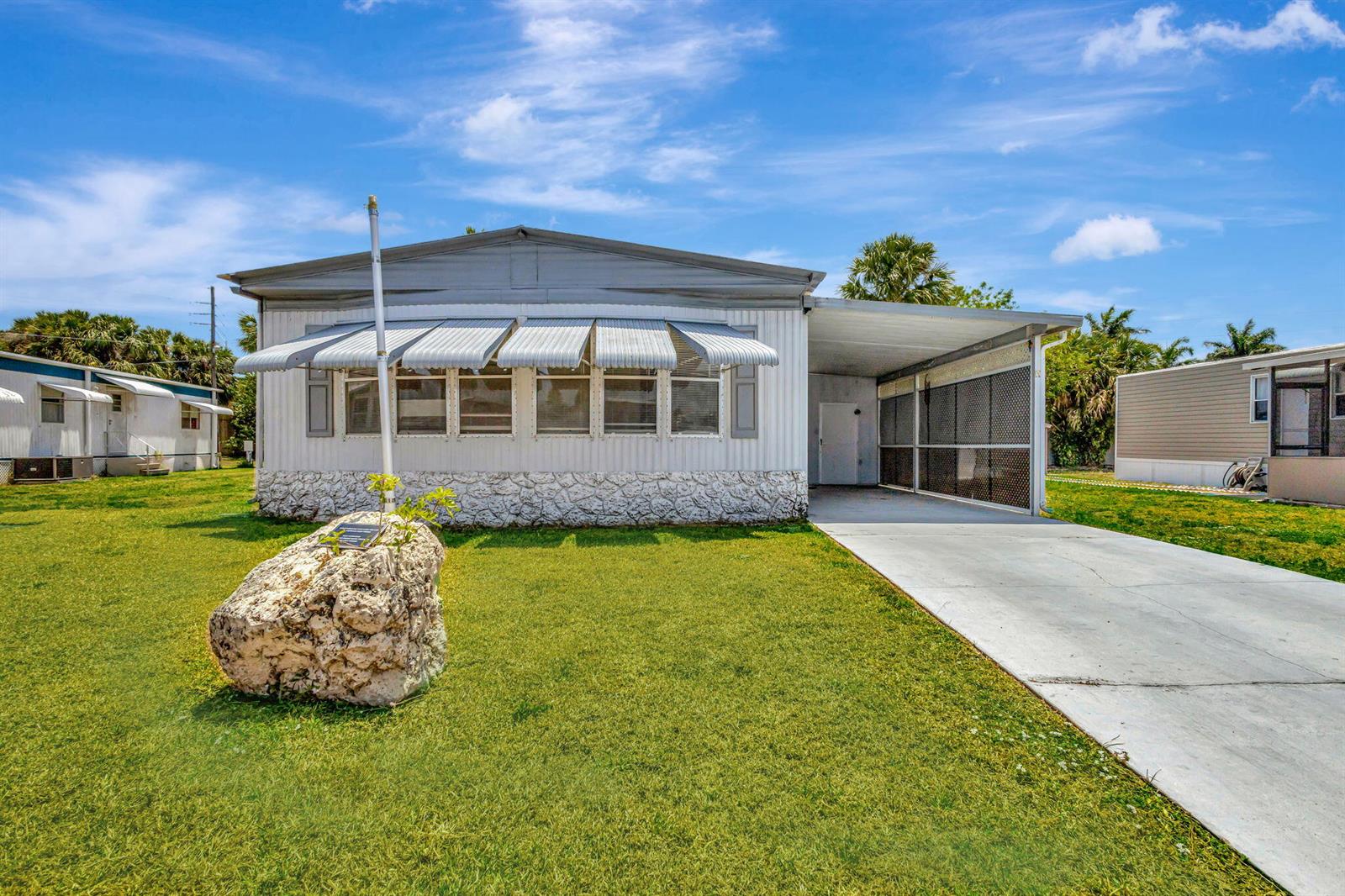 4072 74th Street N # 395, Riviera Beach FL 33404
