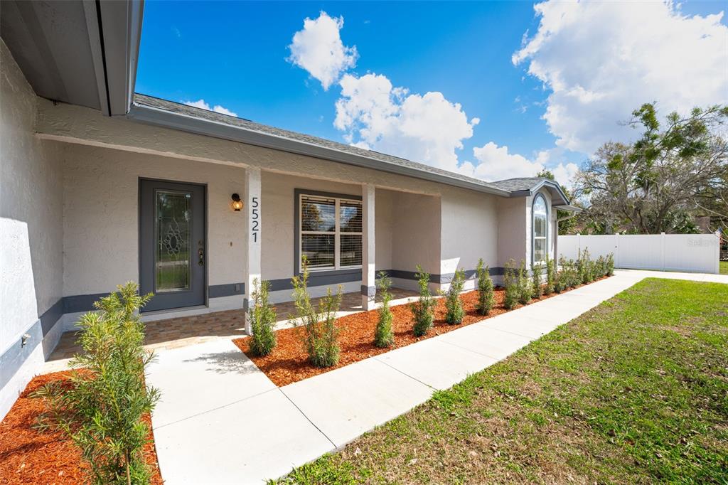 5521 OAK STREET, MOUNT DORA, FL — photo 4 of 30