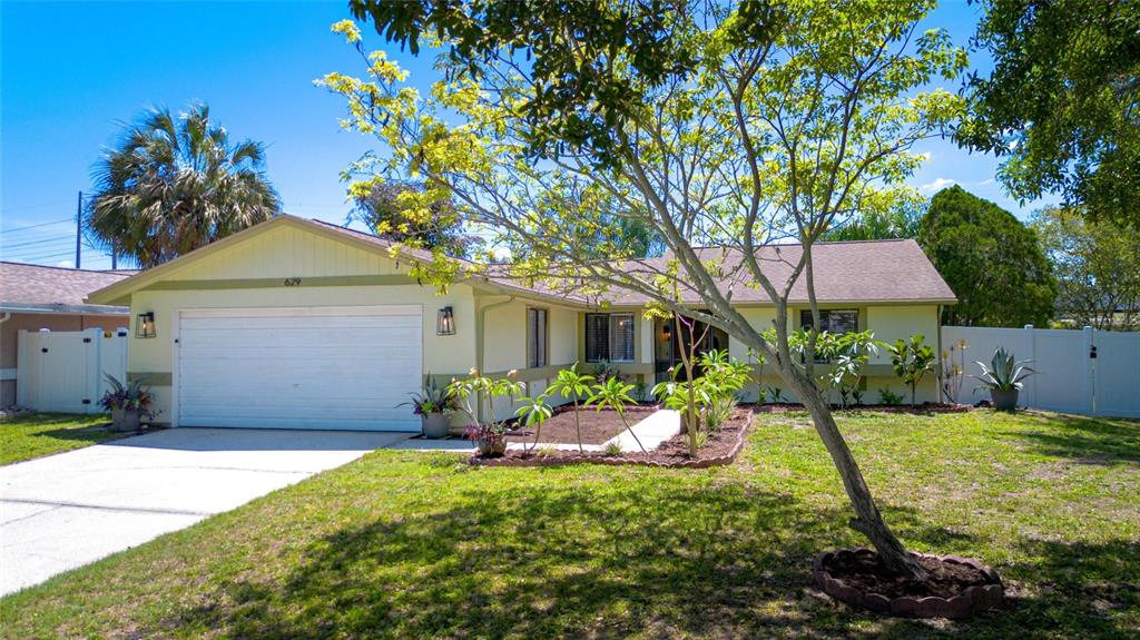629 BAY LAKE TRAIL