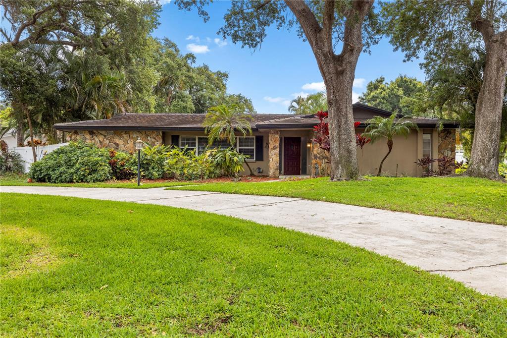 2215 BUENA VISTA DRIVE