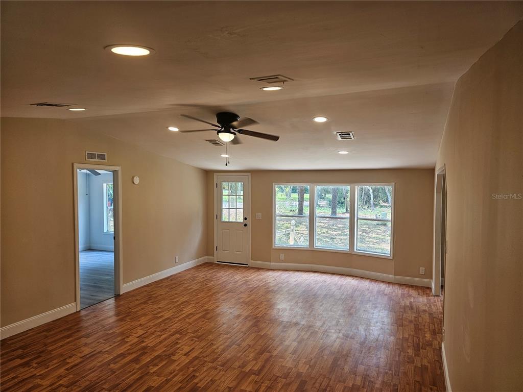 38510 COUNTY ROAD 439, EUSTIS, FL — photo 5 of 27
