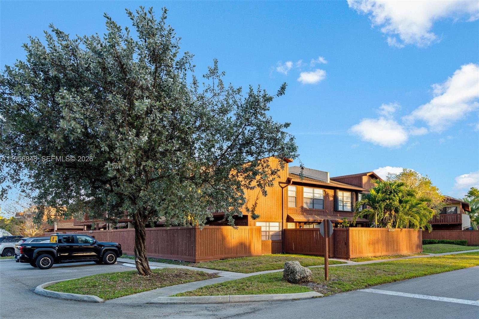 6554 SW 114th Pl # E74, Miami FL 33173