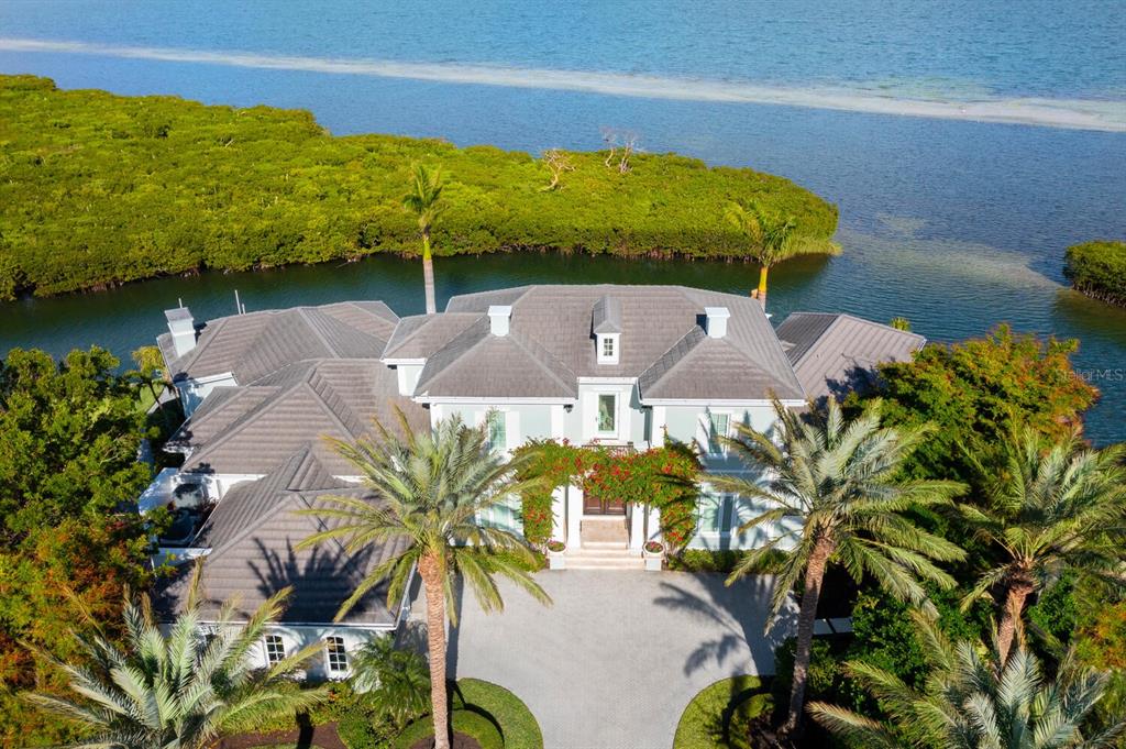 560 HARBOR POINT ROAD, LONGBOAT KEY, FL — photo 3 of 30