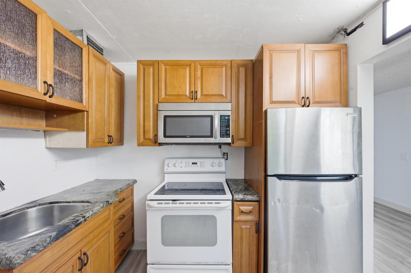 452 Normandy # J, Delray Beach FL 33484