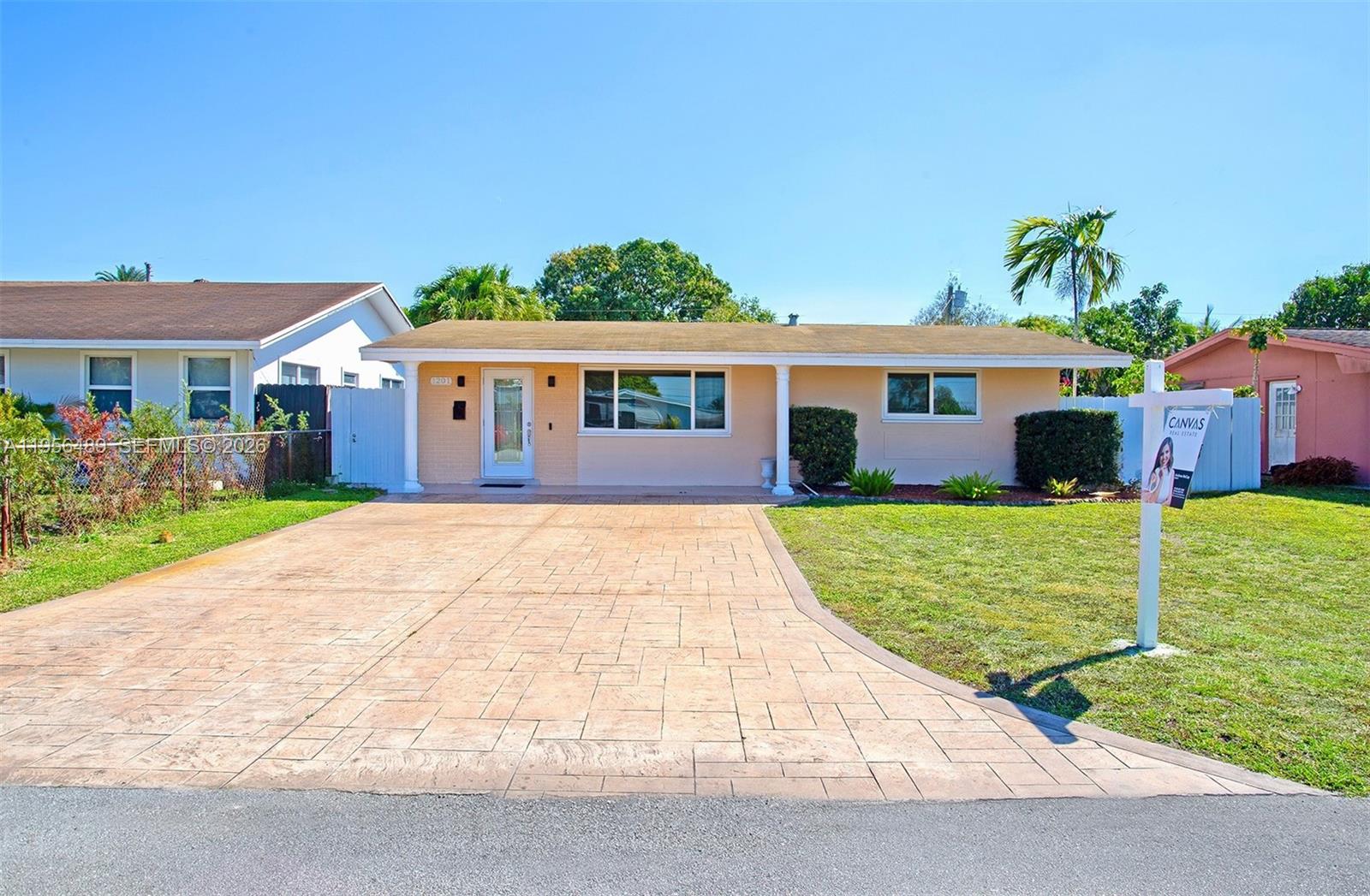 1201 NW 78th Ave, Pembroke Pines FL 33024