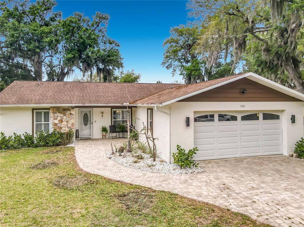 1712 NEEDLE PALM DRIVE