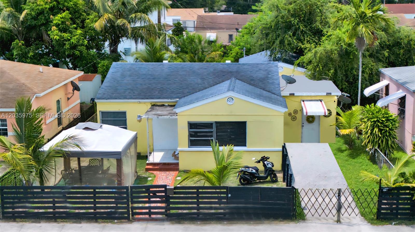 1042 NW 76th St, Miami FL 33150