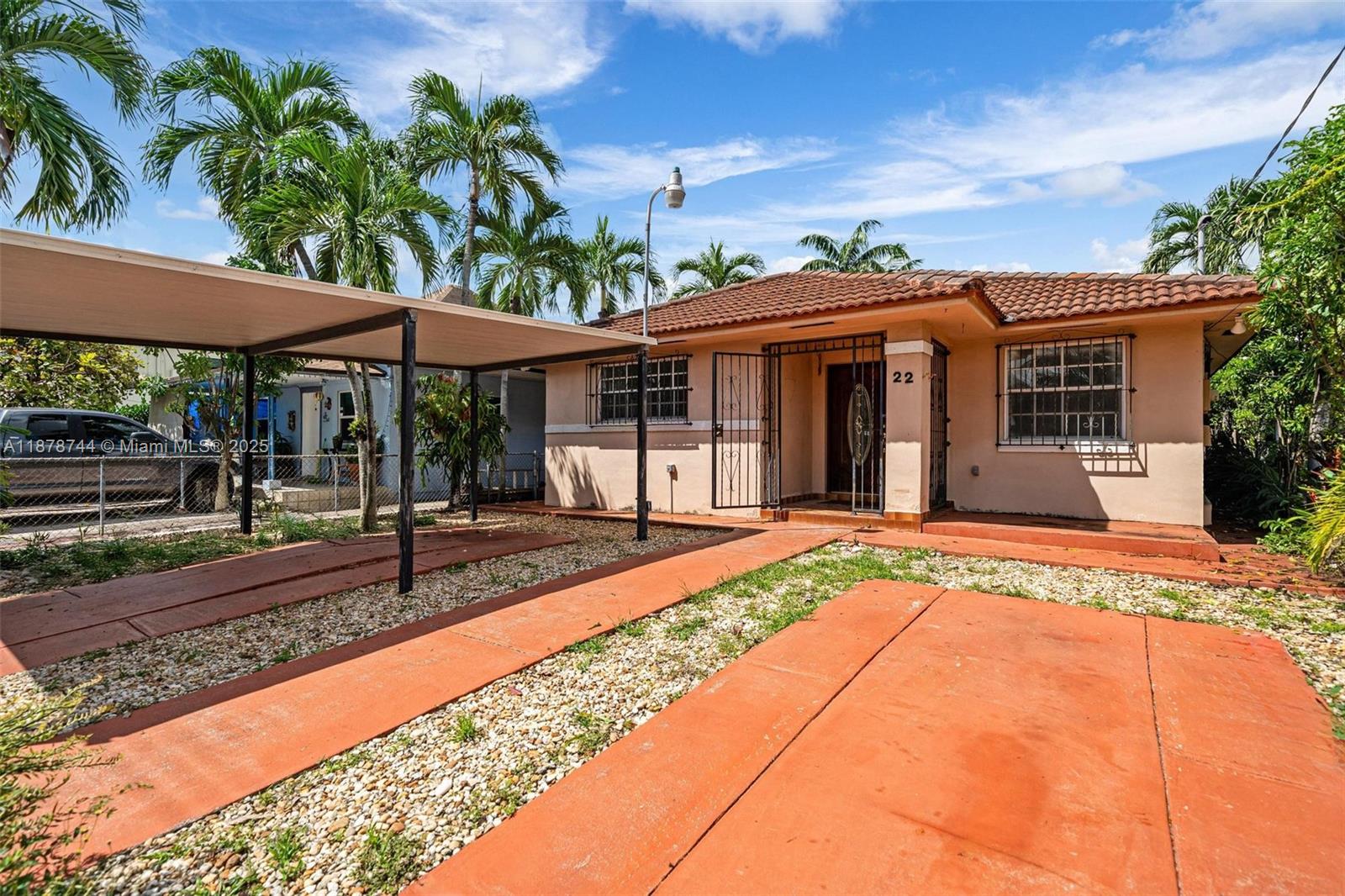22 NW 59th Ct, Miami FL 33126