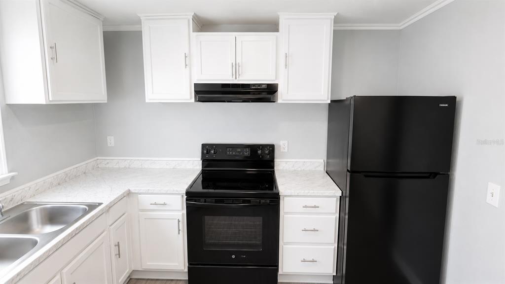 415 AVENUE E SE, WINTER HAVEN, FL — photo 4 of 11