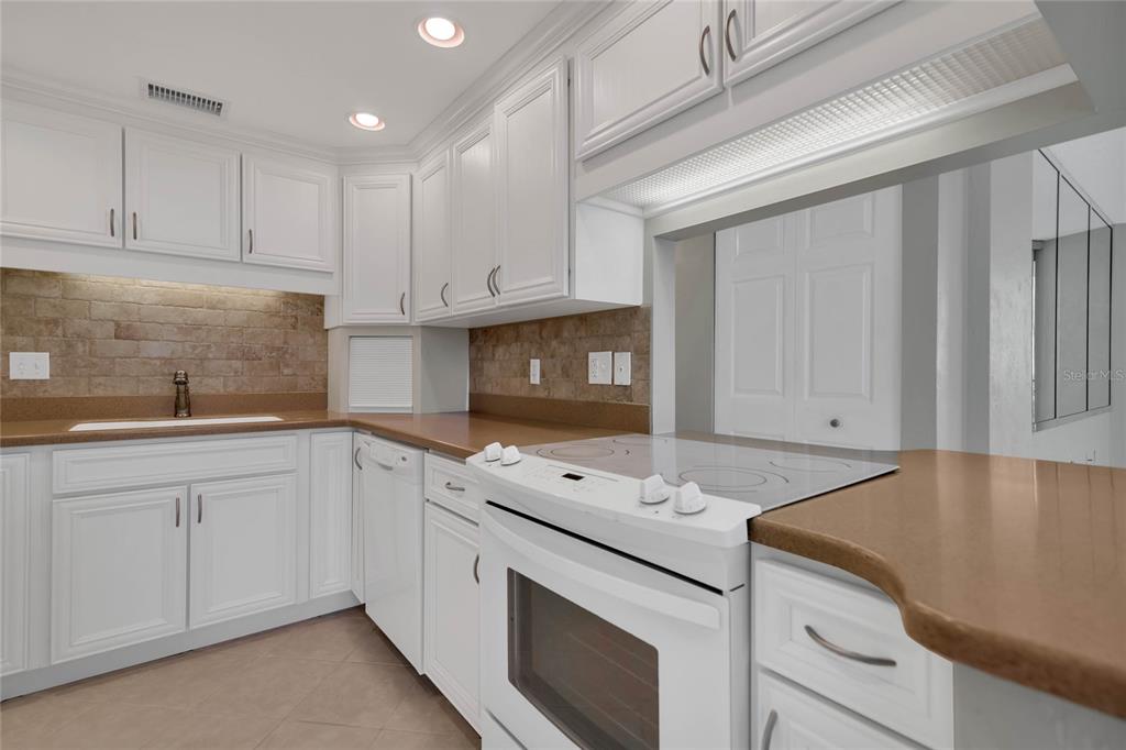 1415 OCEAN SHORE BOULEVARD UNIT 1112, ORMOND BEACH, FL — photo 4 of 30
