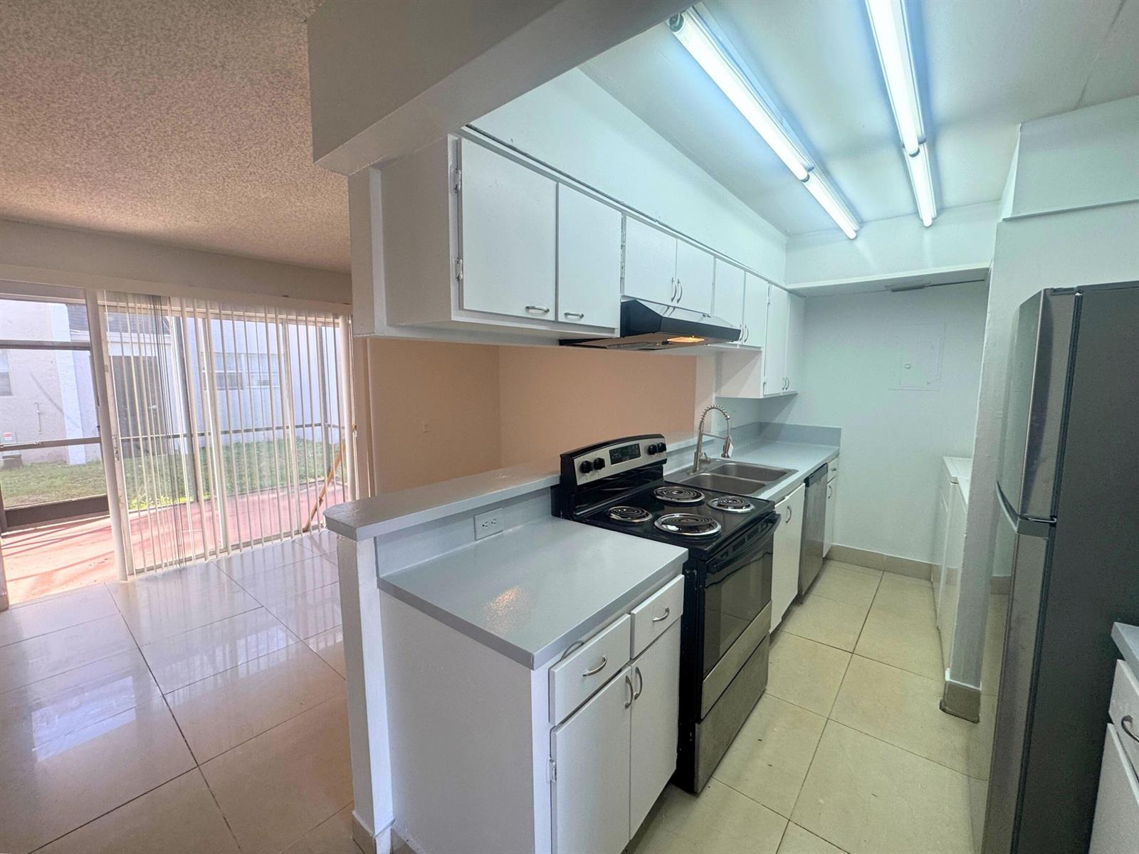 4423 Treehouse Lane # 21c, Tamarac FL 33319