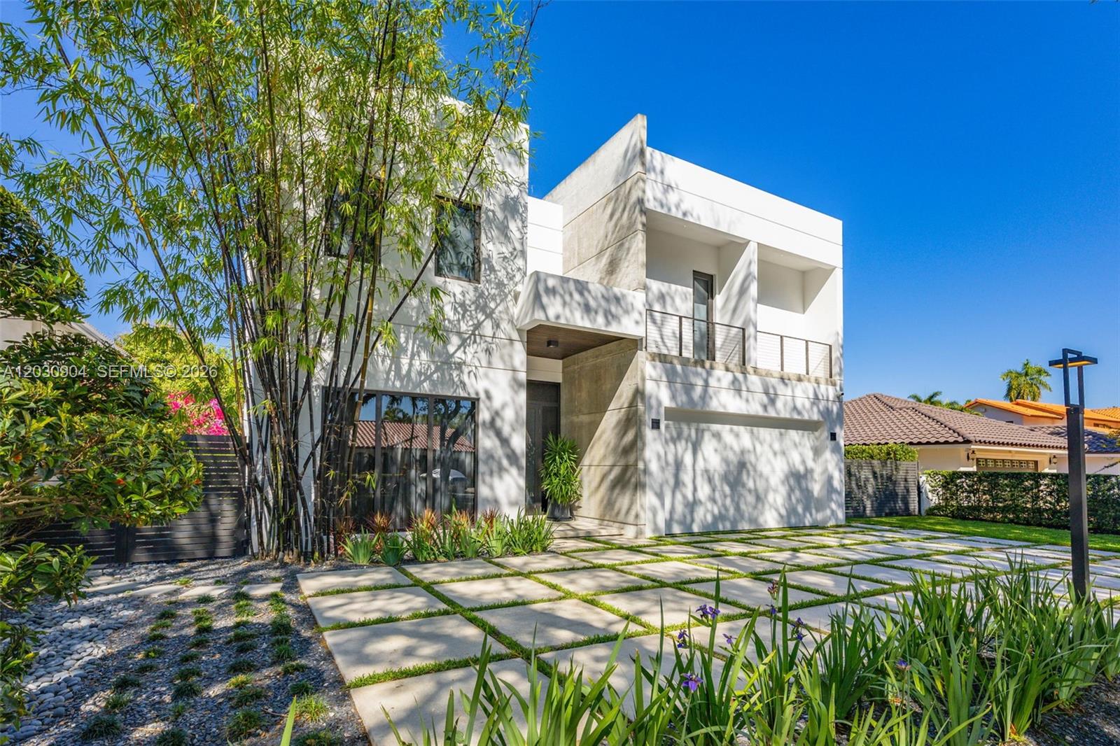 MIAMI LAKES, FL — photo 3 of 30