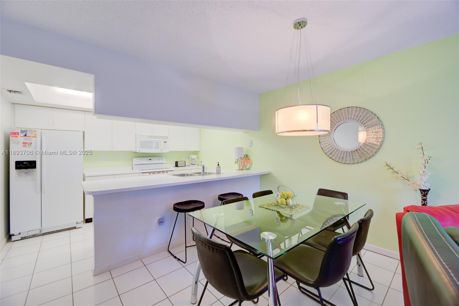 174 Waterside Dr # 174, Hypoluxo FL 33462