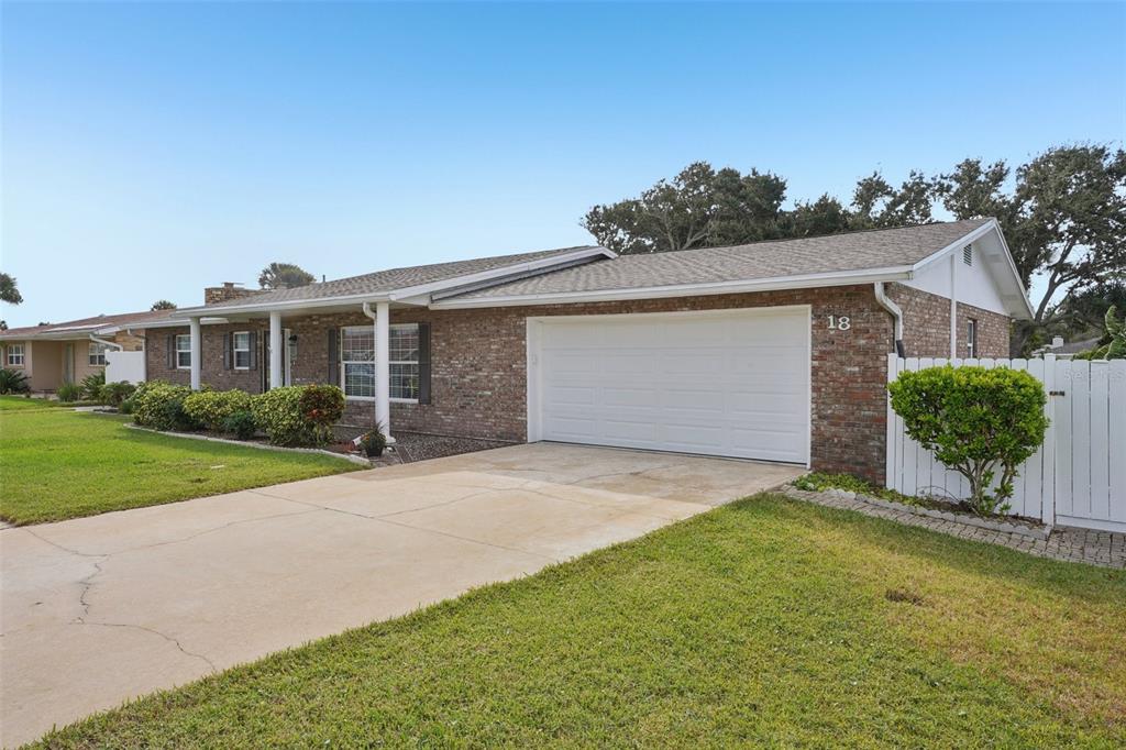 18 BUCKINGHAM DRIVE, ORMOND BEACH, FL — photo 3 of 30