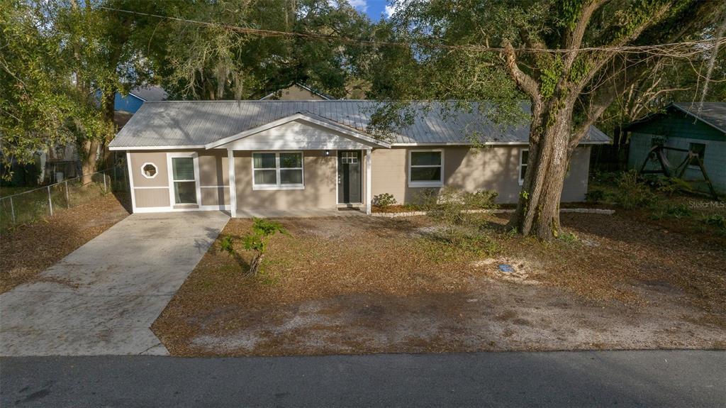 319 SE 4TH DRIVE