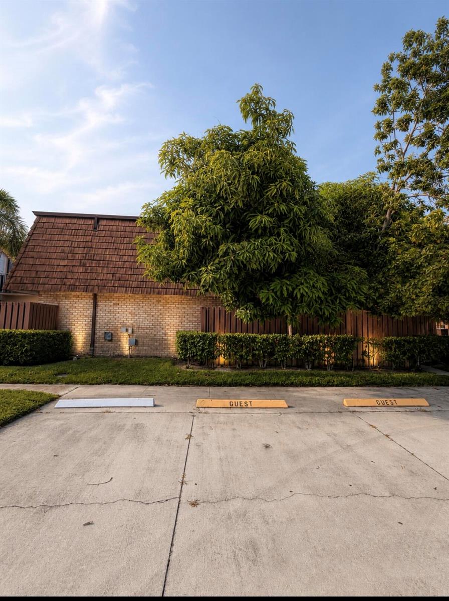1421 14th Lane # D, FL 33463