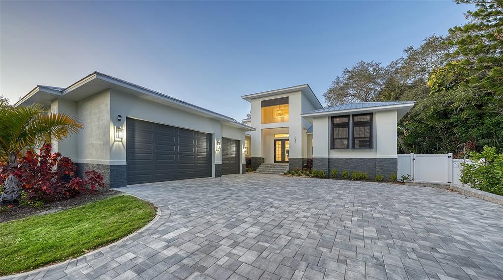 1537 SIESTA DRIVE