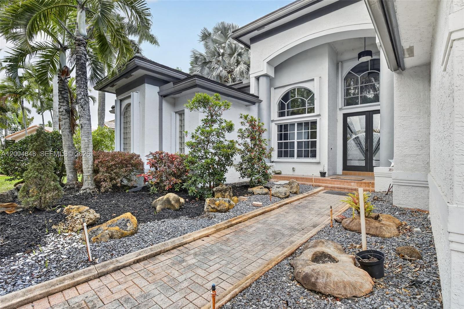 10161 N Lake Vista Cir, Davie FL 33328