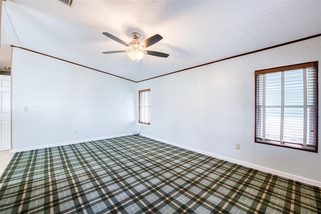 403 BLUE MARLIN DRIVE, OLDSMAR, FL — photo 4 of 30