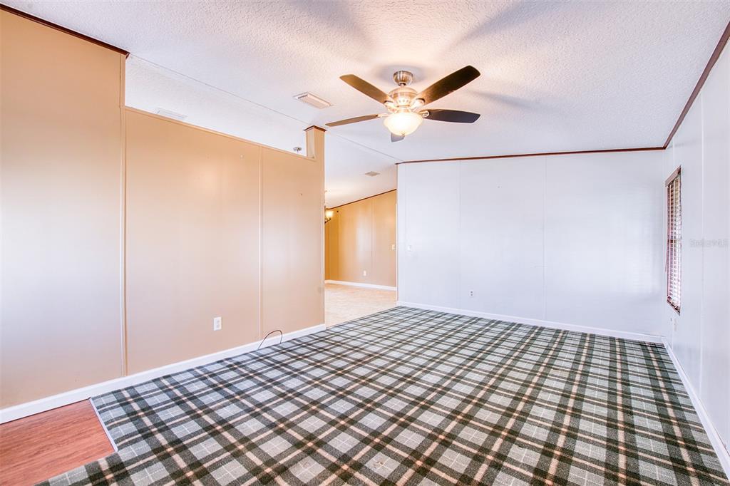 403 BLUE MARLIN DRIVE, OLDSMAR, FL — photo 5 of 30