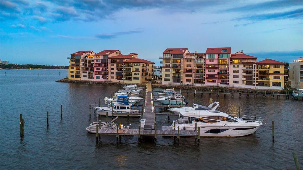 761 MARINA POINT DRIVE UNIT 7610