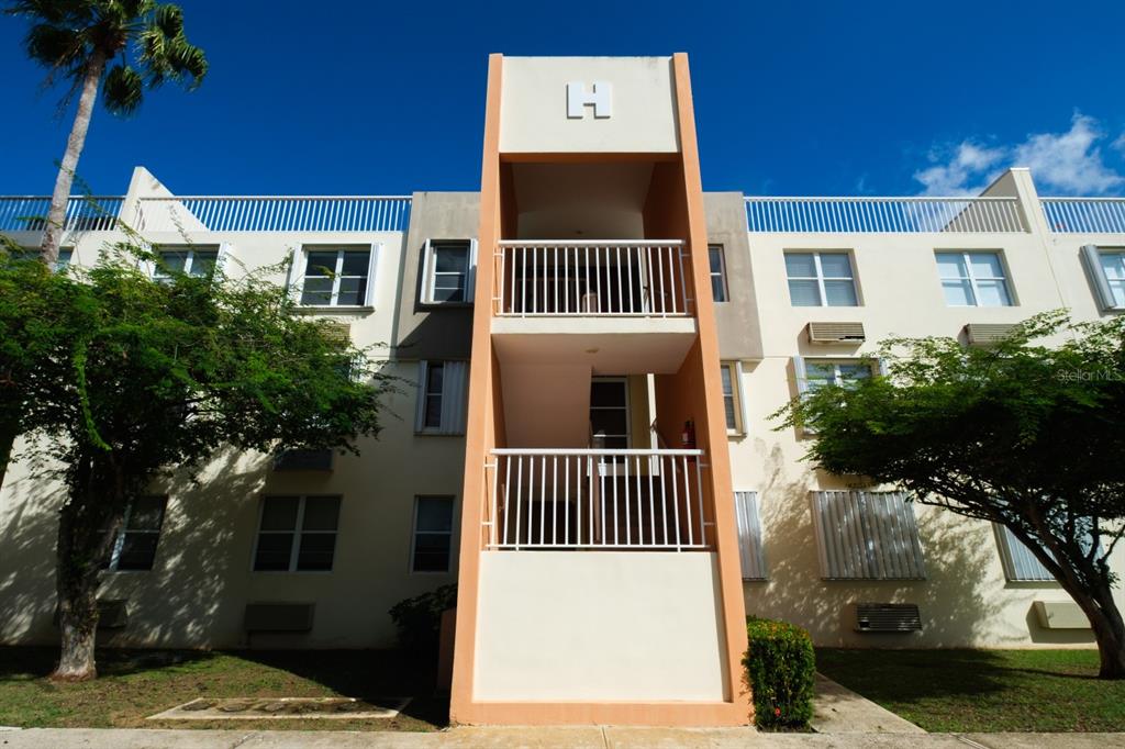 PR-187 KM 10.70 COND. MALIBU BEACH, MEDIANIA BAJA SECTOR UNIT 303-PH