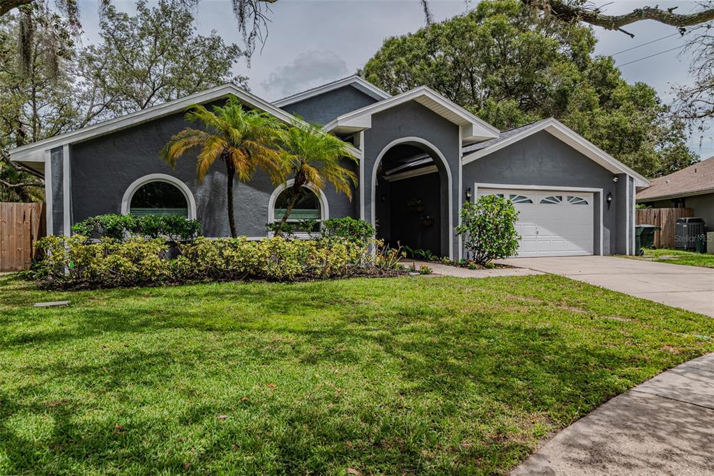 1014 BRAMBLEWOOD COURT