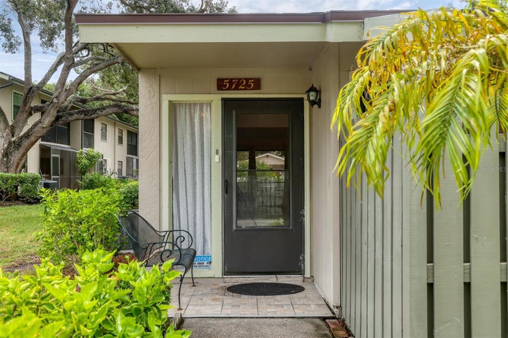 5725 SUMMER SIDE LANE UNIT 19A