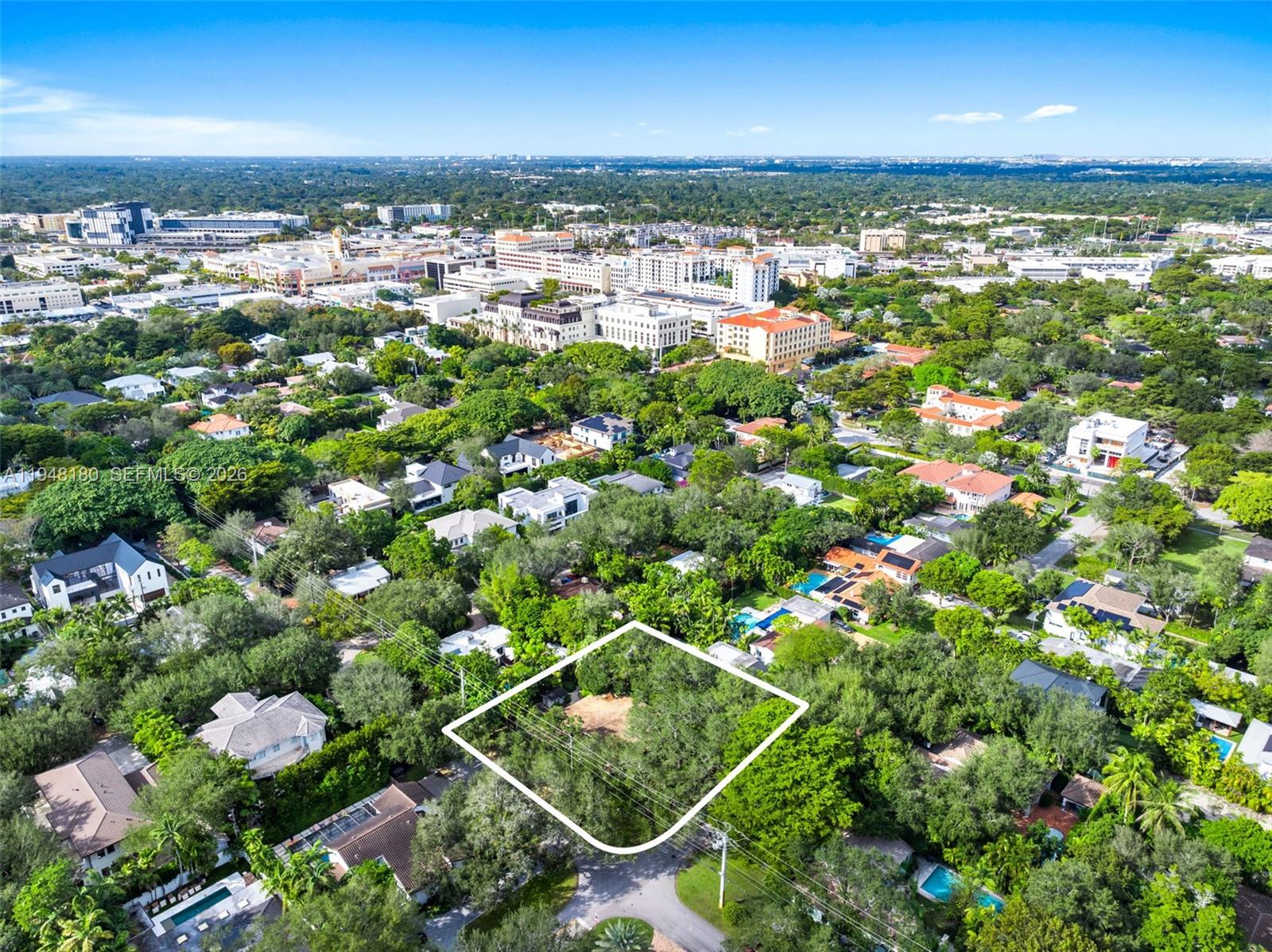 5335 SW 74th St, Miami FL 33143