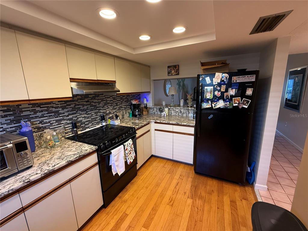 259 FENWICK DRIVE UNIT 35, VENICE, FL — photo 5 of 18