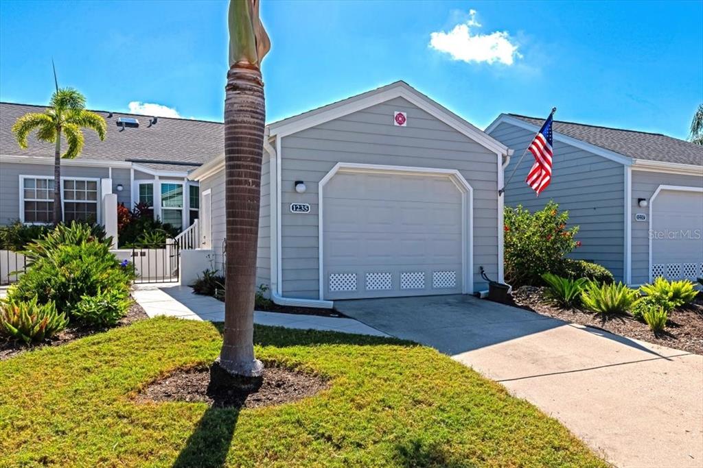 1235 SPOONBILL LANDINGS CIRCLE