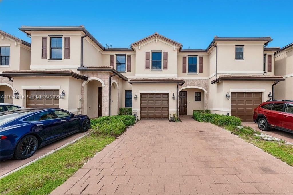 3326 W 112th St, Hialeah FL 33018