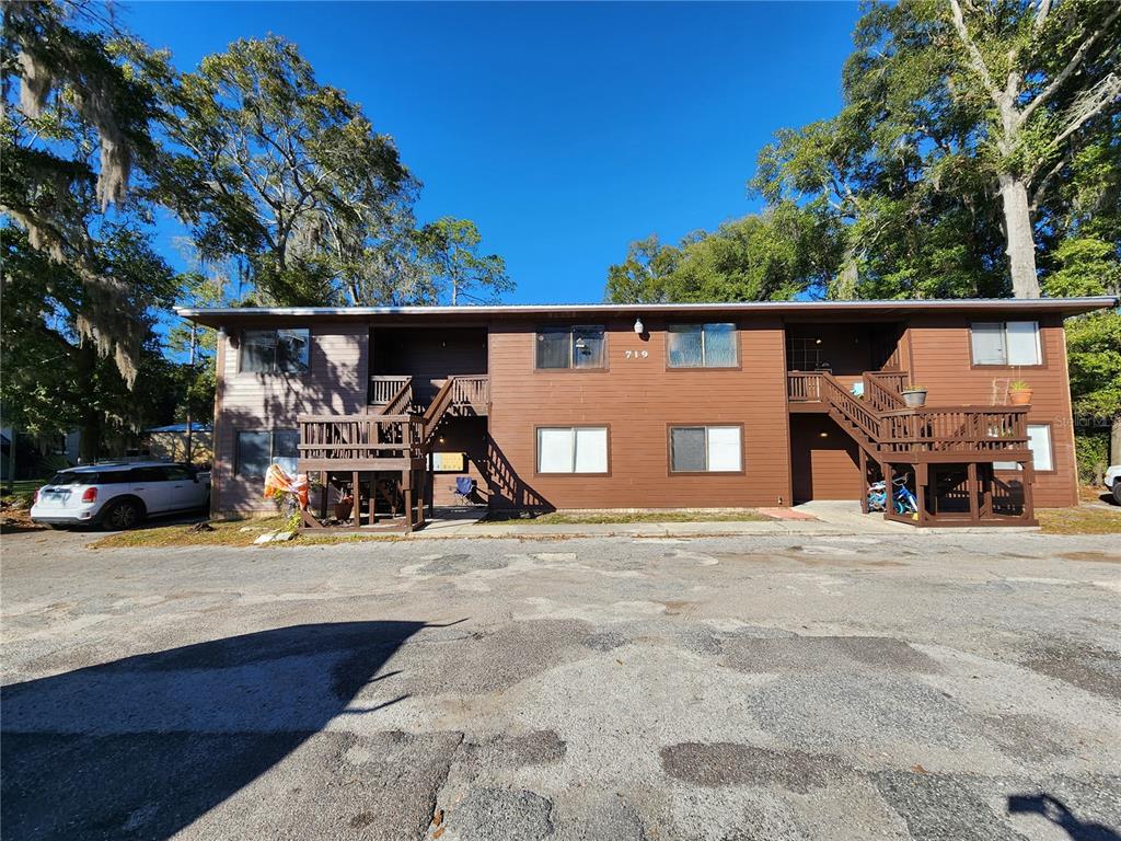 719 SW 70TH TERRACE UNIT 5