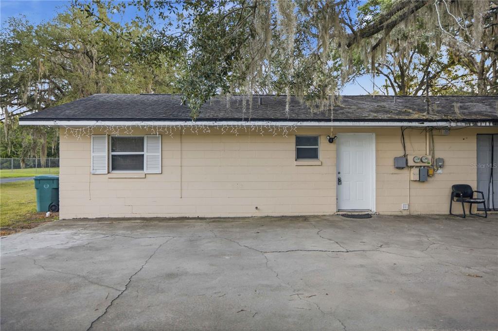 421 NE 26TH COURT
