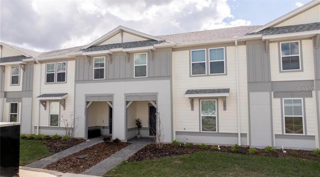 1264 BLUE ISLAND DRIVE