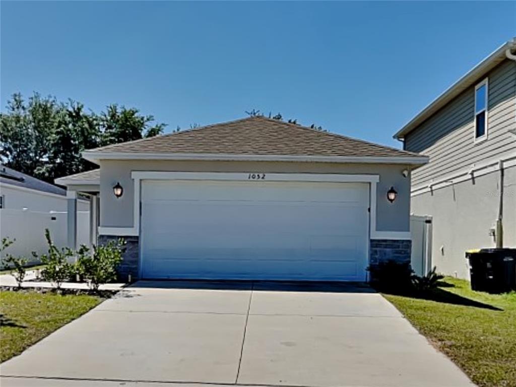 1052 PAPAYA CIRCLE