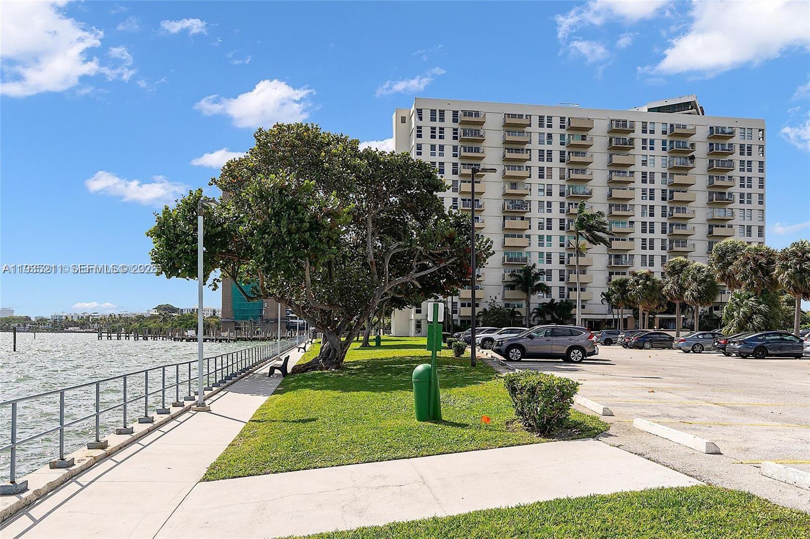 880 NE 69th St # 14H, Miami FL 33138