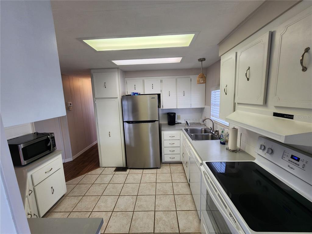 808 53RD AVENUE E UNIT 256, BRADENTON, FL — photo 3 of 30